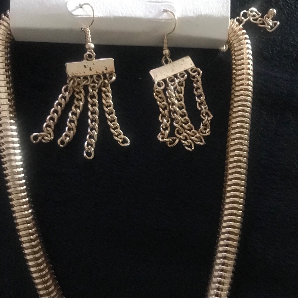 Necklace set - Picture 3 of 3